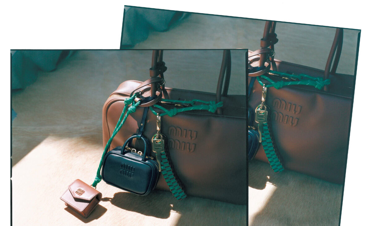 MIU MIU
BAG & CHARMS